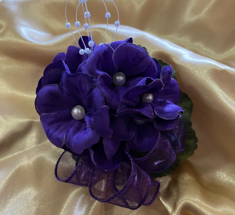 Centre de fleurs en perles ou en cristal/fait sur commande Corsage violette africaine/Corsage sororité/Corsage de cérémonie/Violet/Cadeau de croisement/Cadeau DST, Violet image 10