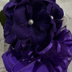 Centre de fleurs en perles ou en cristal/fait sur commande Corsage violette africaine/Corsage sororité/Corsage de cérémonie/Violet/Cadeau de croisement/Cadeau DST, Violet image 5