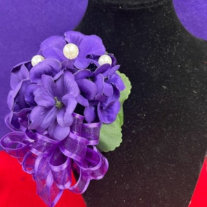 African Violet Corsage/Sorority Corsage/Ceremony Corsage/Purple Corsage/made to order corsage/crossing gift/DST gift image 3