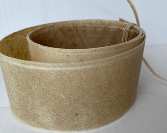 Rawhide, rawhide strips, shield edging, shield edging, bow making, Viking, width 4 - 10 cm, length 90 - 300 cm, precisely cut