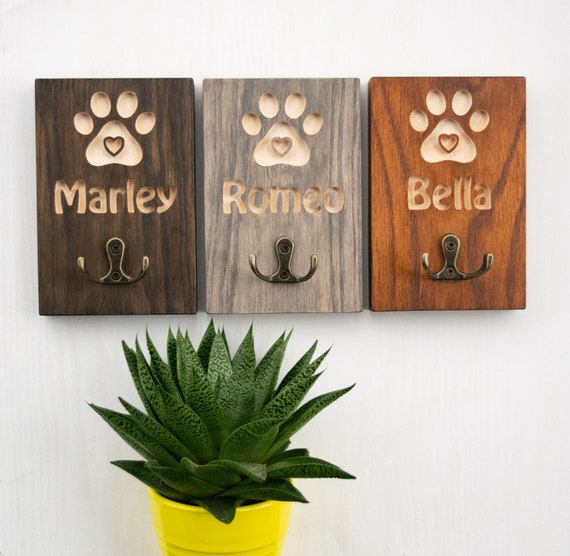 personalized leash holder