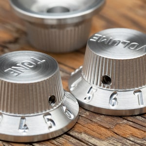 Single Aluminium Tophat Stratocaster guitar knob