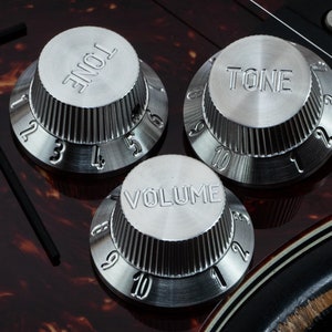 Single Stainless steel Tophat Stratocaster guitar Knob