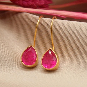 Rubin Ohrringe, 925 Sterling Silber handgemachter Schmuck, Juli Geburtsstein Ohrringe, Gold Vermeil Tropfen Ohrringe, Muttertagsgeschenk für sie