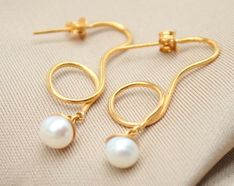 Freshwater Pearl Earrings | 925K Sterling Silver | Elegant Earrings | Authentic Silver | Christmas Gift | Stud Pearl Earrings | By Artsmyrna