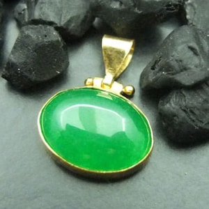Jadehänge | Grön stenhänge | Moderiktigt hänge till halsband | 24k guld över hänge | Jadehänge | Förlovningsgåva från Artsmyrna
