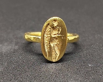 Intaglio Angel con alas anillo de plata de ley de moneda romana / oro de 24 k sobre anillo de moneda / anillo vermeil de oro / anillo de gol anillo de sello griego antiguo