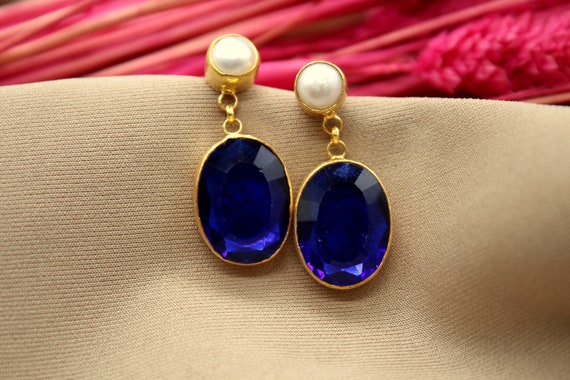 Boucles D'oreilles Puces Or Serties Saphir Et Perle - Occasion, élégantes Et Discrètes