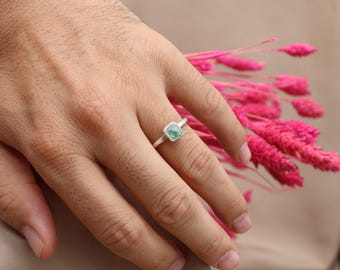 Raw Emerald Silver Rings as the Ideal Handmade Christmas Gift, Rings For Women, Gift For Her, Dainty Ring