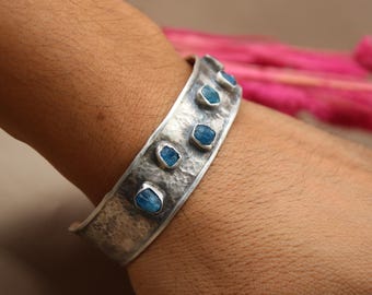 Raw Neon Apatite Hammered Silver Bracelet: The Perfect Handmade Christmas Gift, Oxized Bracelet