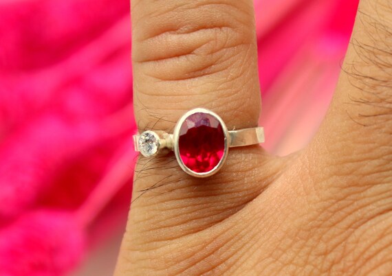 Bague Ancienne En Argent Massif 925 - 24g, Chevalière Style Dôme Avec Rubis Central, Occasion