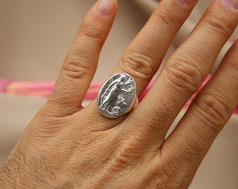Handgemachte griechische Göttin Aphrodite Silber Siegelring, einzigartiges Schmuckgeschenk für Sie oder Ihn, ovaler Statementring