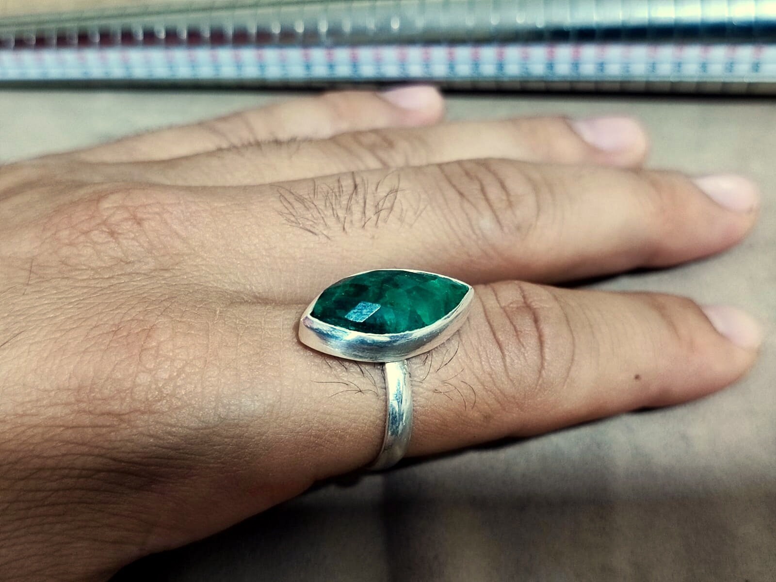 Bague Marquise Émeraude 0.20 carat & Diamants Armelle - – Paris