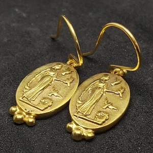 Intaglio Roman Coin Earring Silver | 925K Sterling Silver | Minimalist Earrings | Roman Art Earrings | Ancient Greek Woman with Pigeons Coin