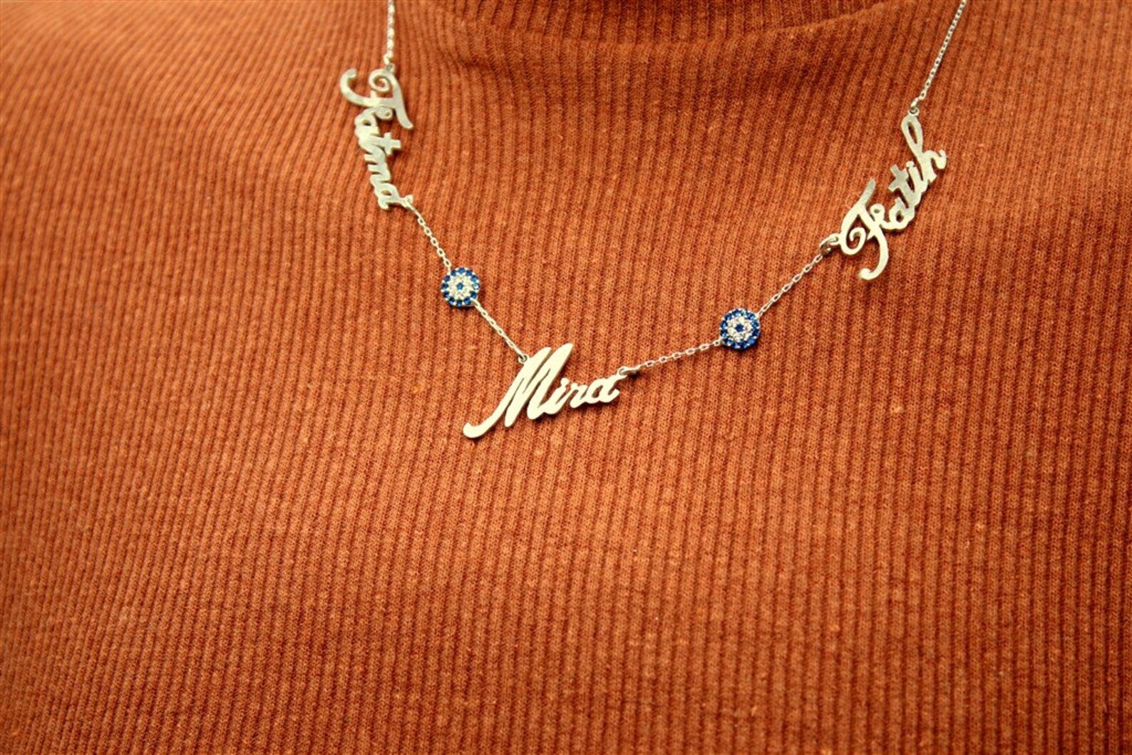 Spaced Name Chain Name Necklace Spaced Out
