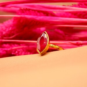Bague rubis en argent massif | Argent sterling 925 carats | Plus d'or 24 carats | Bague pierre rouge | Bague authentique | Bague minimaliste | Bague bijoux en argent rubis image 2