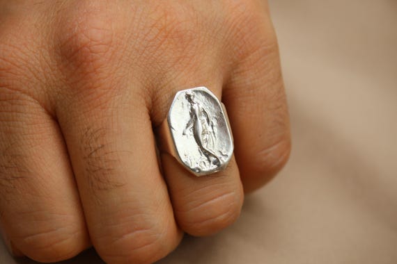Aphrodite Signet Ring in 925 Solid Sterling Silver, Handmade Minimalist Greek Goddess Jewelry, Unisex Ring Gift for Him or Her