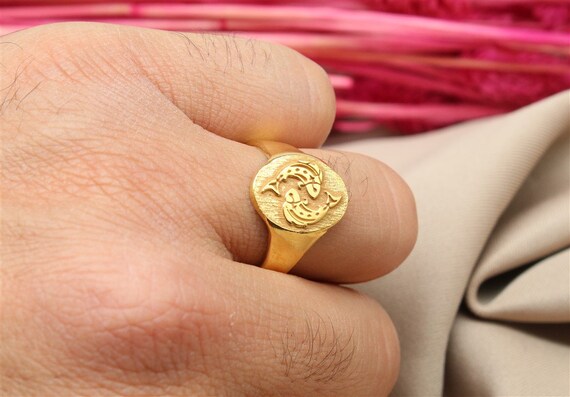 Anillo de oro de 14k con sello de Piscis hecho a mano Anillo de astrologia Anillo del horoscopo Etsy Espana
