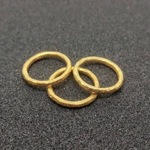 Drei Stück Bandringe | Ehering | Stapelring | 24K Gold über Band Silber Ring | Gehämmert Bandring | Versprechen Ring | Von Artsmyrna
