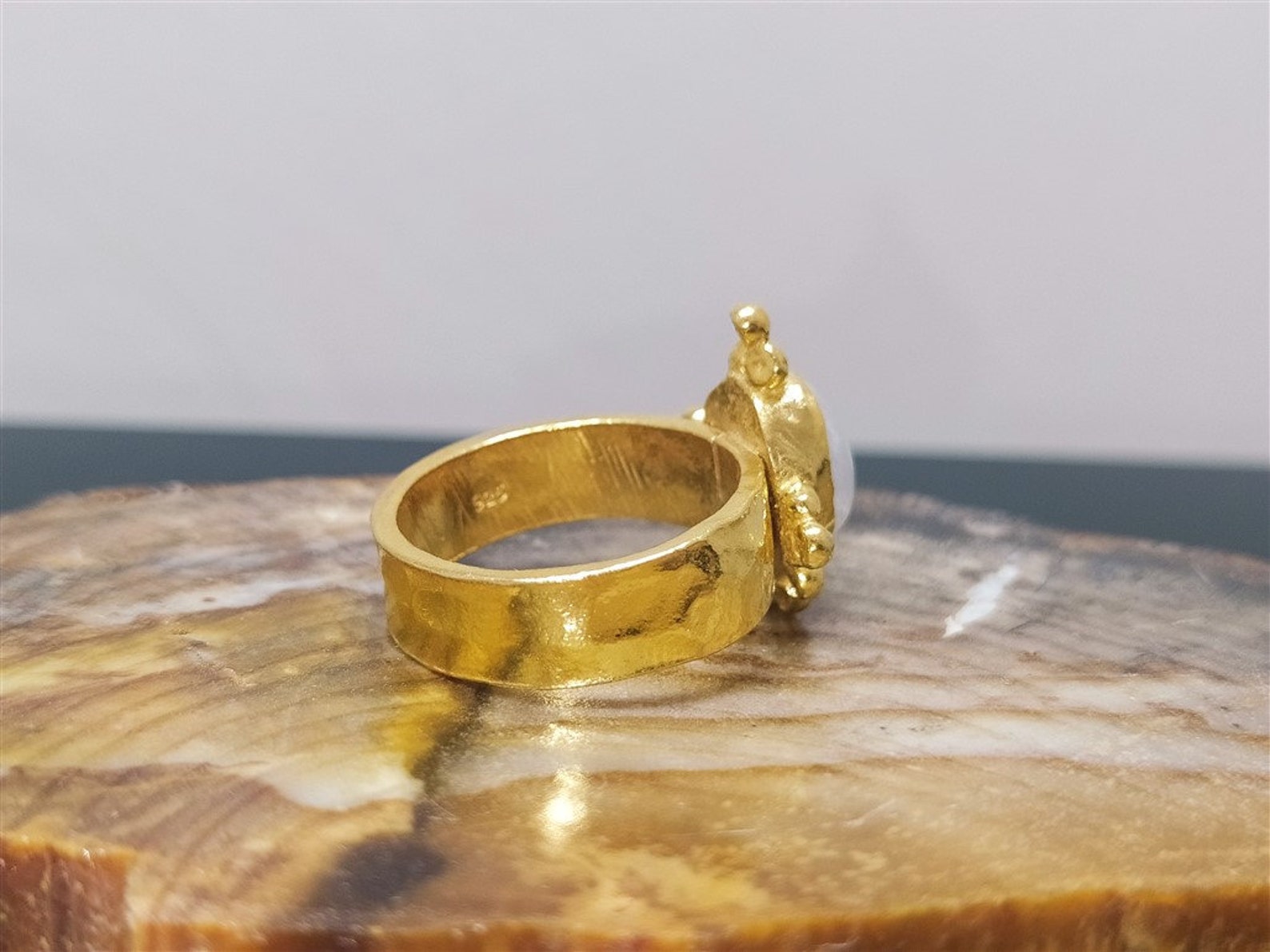White Moon Stone Ring main image 0