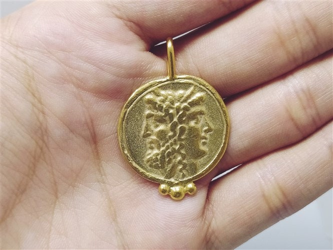 ラピス【上級呪物】ローマ神話・始まりの神『ヤヌス』様が宿るペンダント ラピス様専用【上級呪物】ローマ神話・始まりの神『ヤヌス』様が
