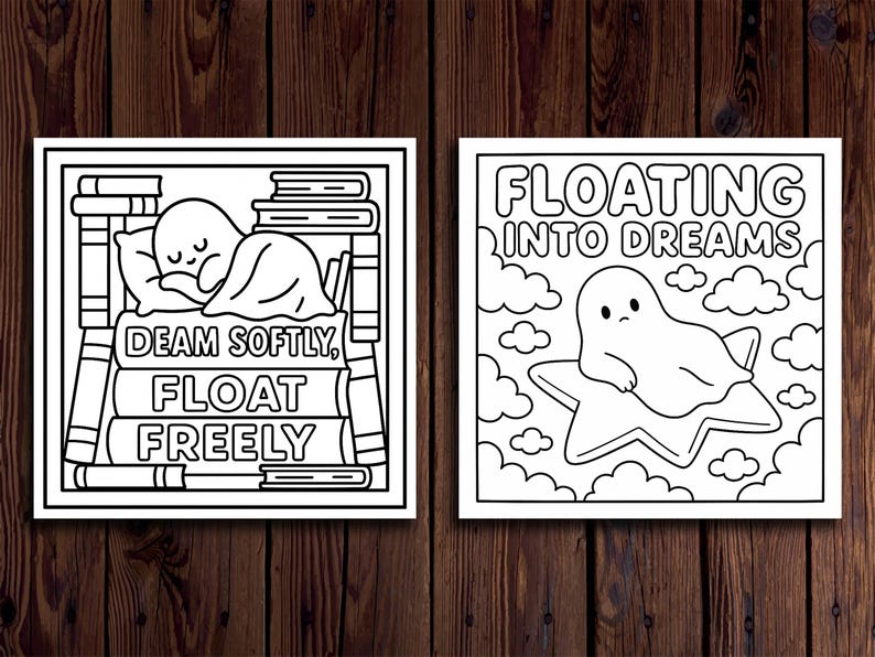 K&ouml;nnte beinhalten: Zwei Schwarz-Wei&szlig;-Illustrationen auf Holzgrund. Eine zeigt einen Geist, der auf B&uuml;chern schl&auml;ft, mit dem Text "Dream Softly, Float Freely". Die andere zeigt einen Geist auf einem Stern mit dem Text "Floating Into Dreams."
