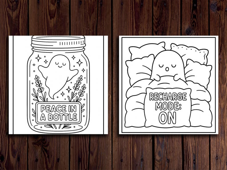 K&ouml;nnte beinhalten: Zwei Schwarz-Wei&szlig;-Illustrationen. Eine zeigt einen Geist in einem Glas mit dem Text "PEACE IN A BOTTLE". Die andere zeigt einen Geist, der sich auf Kissen ausruht, mit dem Text "RECHARGE MODE: ON".