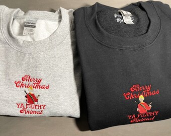 Sweter świąteczny, Home Alone z okrągłym dekoltem, brzydki sweter świąteczny, Kevin Mccallister, Wesołych Świąt, haftowany okrągły dekolt, obszerny sweter