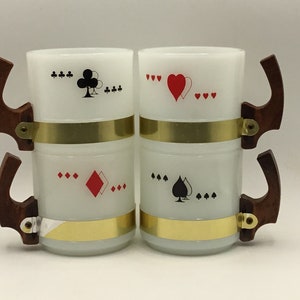 Set van 4 Siesta Ware Milkglass Mokken met Kaartpakken en Houten Handvatten
