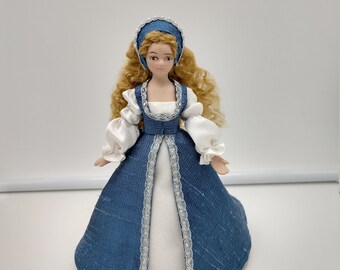 tudor dolls house figures