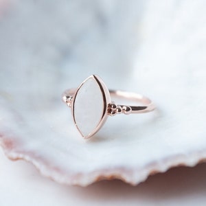 Rosegold Rainbow Moonstone Ring, June Birthstone Ring, Gift for Her, Antique Moonstone Ring, Marquise Cut Stone, Classy Statement Ring