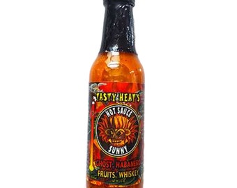 Hot Sauce SUNNY by Tasty Heat's - Best flavorful Canadian Hot Sauce made for spicy lovers - Ghost Pepper, Habanero , Hit of Whiskey & Fruit