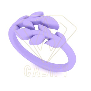 Puede incluir: Un anillo de color lavanda con un diseño de hojas. El anillo está hecho de un material liso y brillante.