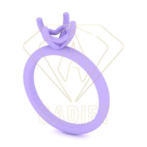 Può includere: Una montatura per anello di colore viola con una monture a griffe per una grande pietra centrale. La montatura è in metallo liscio e arrotondato.