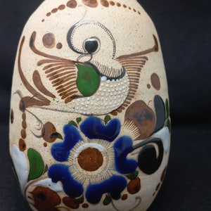 Tonala Mexico  Pottery Bird w Flower Vase H 8&quot;
