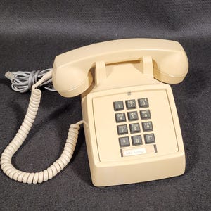 Vintage Bell Canada Northern Telecom Push-button Telephone