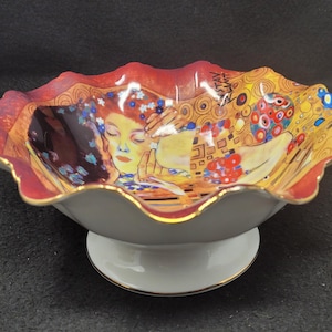 Gustav The Kiss Decorative  Bowl. S2