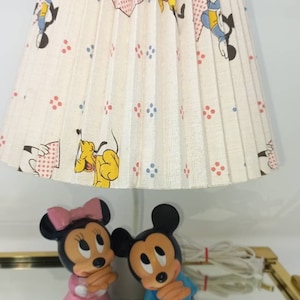 Lámpara vintage de Mickey y Minnie Mouse con luz de noche Disney