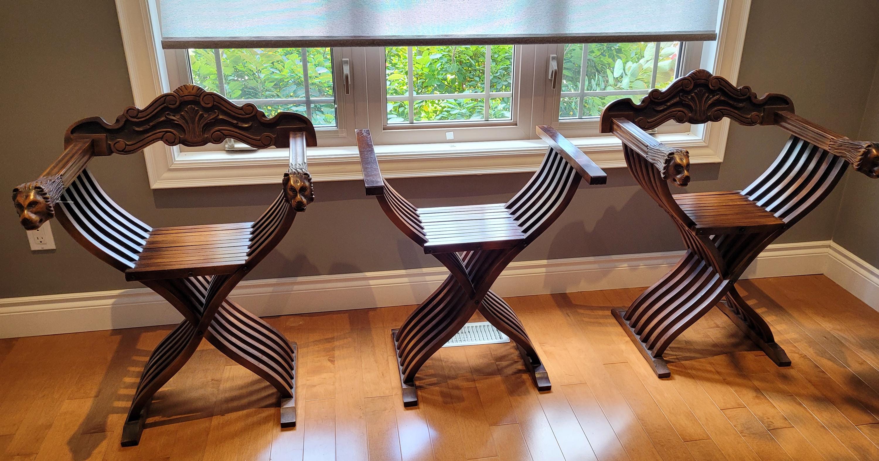 サヴォナローラ　チェア イタリアの伝統家具サヴォナローラチェアです。美しい彫刻が目を