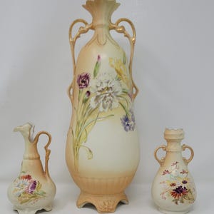 Antique Robert Hanke RH Austria Porcelain vases with a hand-painted floral designs Set of 3