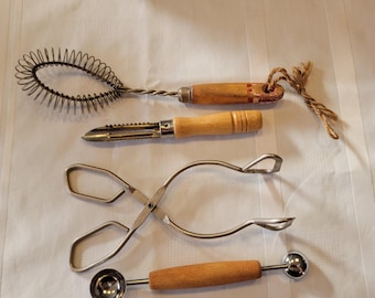 Vintage/Mid-Century Lot of 4 Kitchen Tools Utensils Wooden Handle Primative Kitchen