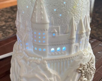 Calentador eléctrico de cera de cerámica Scentsy Christmas at Hogwarts descatalogado, modelo Harry Potter.
