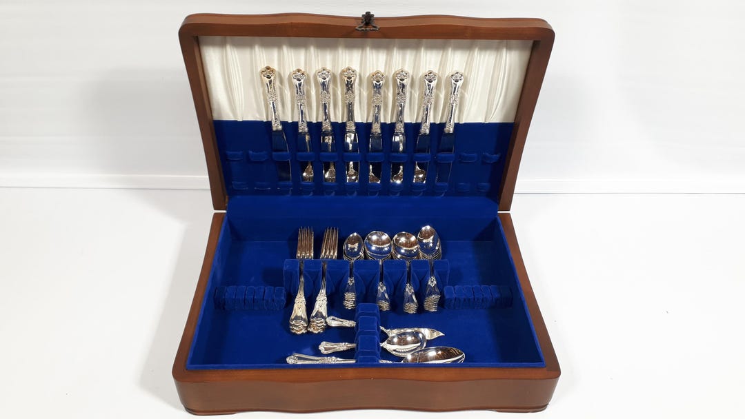 Regency Silver Pattern Birks Regency Silver Plate Richmond Pattern in Wood Cutlery Box 8 Place ...