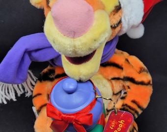 Vintage Disney Animated Winnie the Pooh Tigger Figure Telco 1998. C2