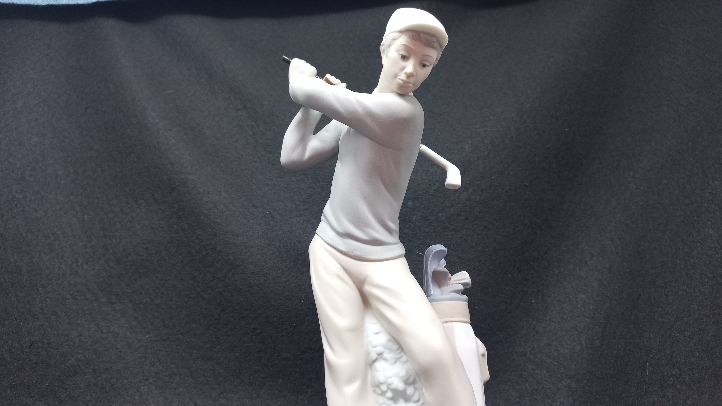 Lladro Male Golfer Figurine Model 4824. S1 - Etsy Canada