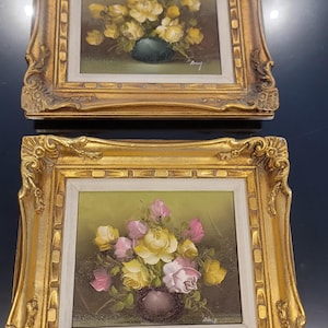 Floral Oil Painting in a Gold Ornate Frame Signed by Artist Set of 2. F4