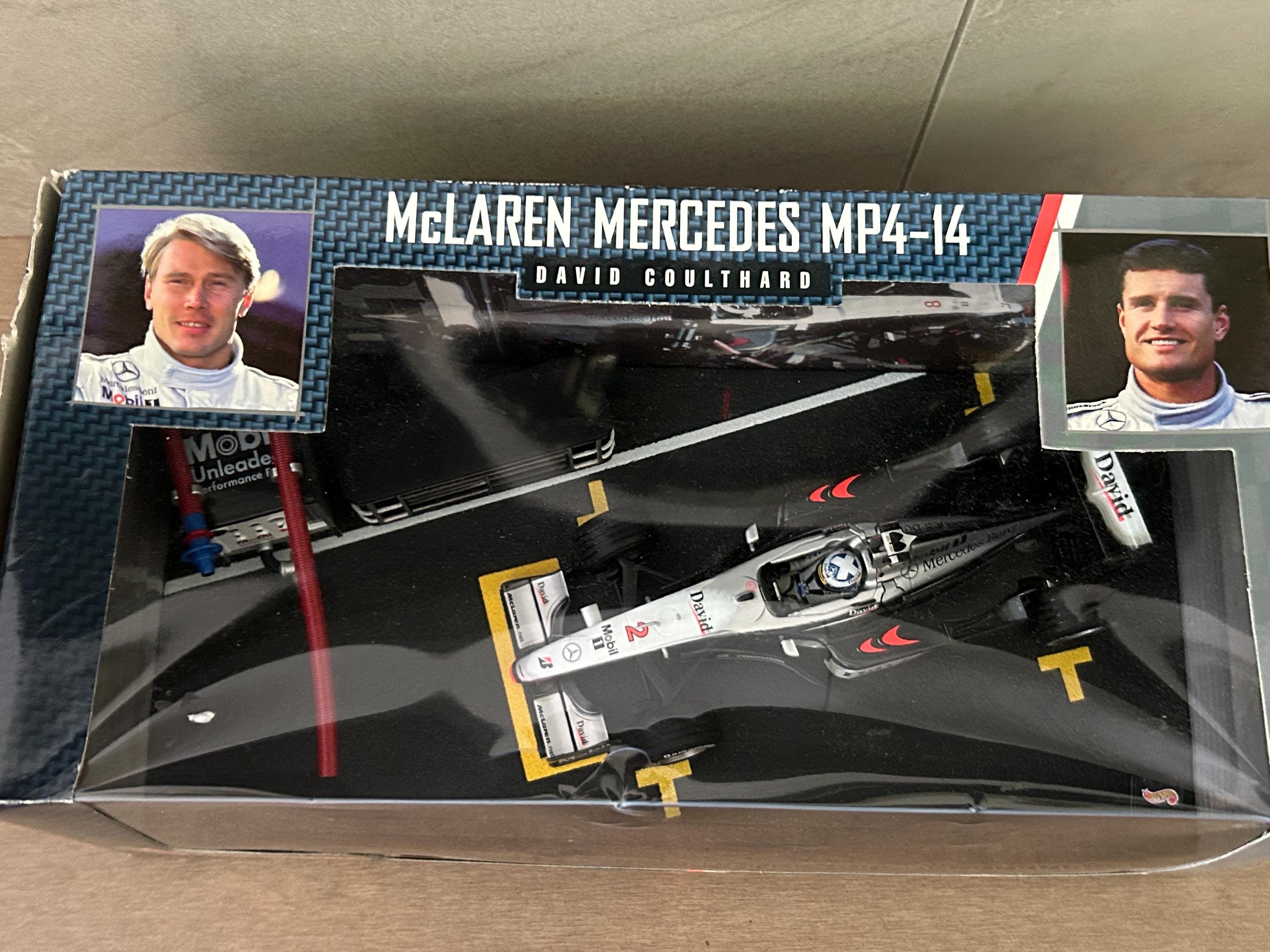 Hot Wheels 1:24 F1 Mclaren Mercedes MP4-14 David Coulthard # 2