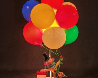 Vintage Retro 1970's Dolly Toy Co Balloon Vendor Clown Table