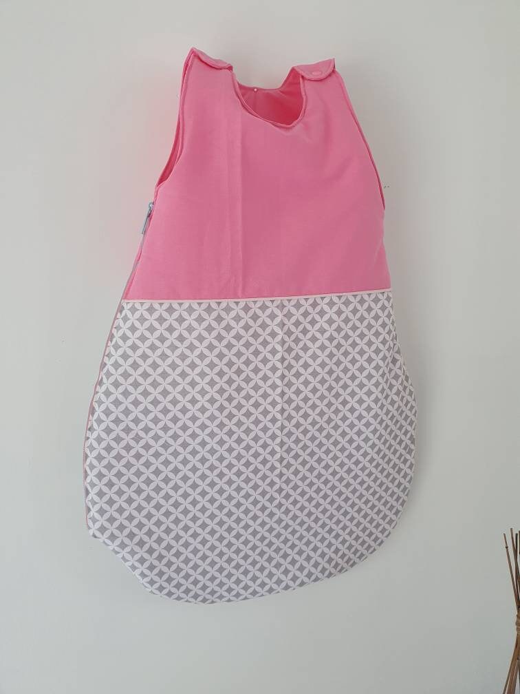 Le Sommeil de Bébé = Gigoteuse + Anneau Dentition