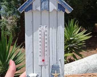 Ręcznie robiony drewniany termometr i wieszak ścienny